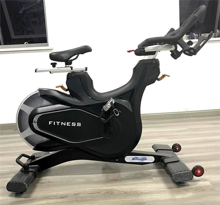 Bicicleta giratoria de interior de altura ajustable para entrenamientos personalizados y culturismo