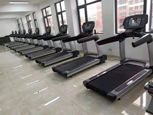 45-47 cm de ancho Máquina de cinta de acero con accionamiento eléctrico para equipos de acondicionamiento físico comerciales