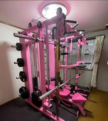 Máquina Smith para entrenamiento de fuerza en el gimnasio en casa