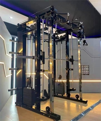 Máquina Smith para entrenamiento de fuerza en el gimnasio comercial multifuncional