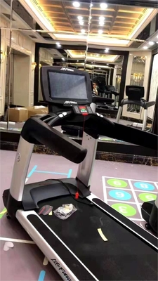 Construcción corporal Caminadora eléctrica motorizada con pantalla LED y control de velocidad