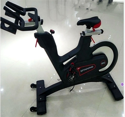 Peso del volante de vuelo 13/15KG Bicicleta de giro interior para entrenamiento físico y cardiovascular comercial