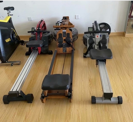 Máquina de remo acuático para entrenamiento cardiovascular en equipos de gimnasio 2070*560*480mm