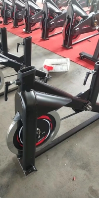 Equipo de gimnasio en casa universal de acondicionamiento físico Construcción corporal Girando en interiores Ejercicio Fit Bike