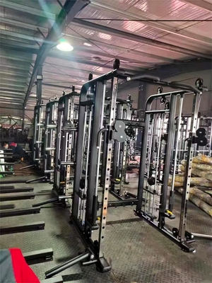 Sin esfuerzo y eficaz La máquina Smith multifunción para entrenamiento integral