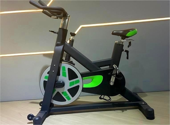 Área de piso 0.8 Bicicleta de giro en interiores para ejercicio aeróbico en el hogar y comercial