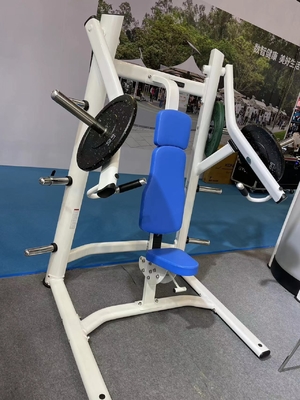Lleve su entrenamiento torácico al siguiente nivel con nuestra máquina de prensa inclinada con placa.