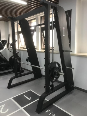 Repuesto de energía multifuncional versátil y máquina Smith para entrenamientos de cuerpo completo