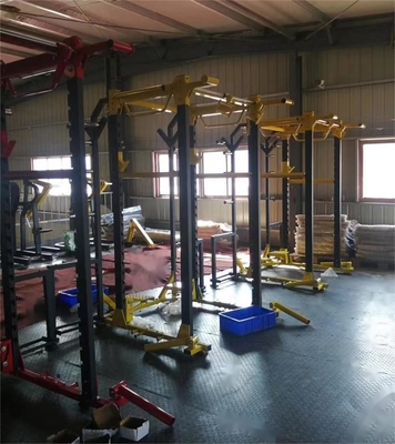 1900*1680*2320mm Entrenador de gimnasia, bastidor de energía de entrenamiento con jaula de monstruos multifunción