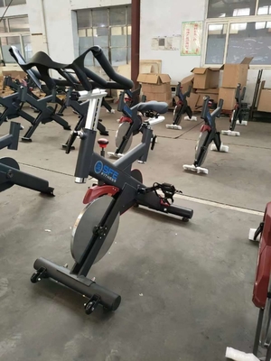 Construcción corporal comercial girando en interiores ejercicio Fit Bike con soldadura TIG y directo