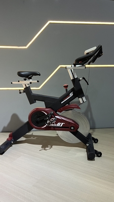 Construcción corporal comercial girando en interiores ejercicio Fit Bike con soldadura TIG y directo