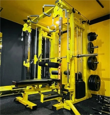 Máquina de entrenamiento comercial de Smith, portaalimentación multifuncional Equipo de acondicionamiento físico interior