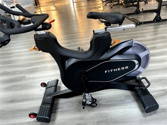 Gimnasio comercial Magnético de la bicicleta giratoria Opcional marco Color de auto-generación de resistencia