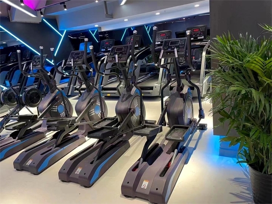 Equipo avanzado de acondicionamiento físico Máquina elíptica para entrenamiento de gimnasio 2100*640*1800