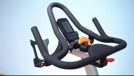 Entrenamiento cardiovascular en interiores Bicicleta de giro Ejercicio Bicicleta Dos capas de recubrimiento de polvo electrostático