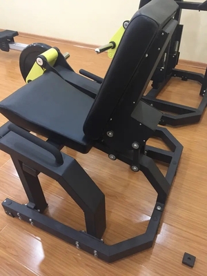 Máquina de extensión de curvas de piernas sentadas Placa de fuerza de acondicionamiento físico cargada para el fortalecimiento de las piernas