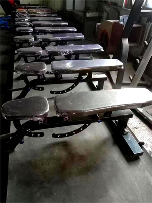 Cargador medio Equipo de gimnasio comercial Banco de peso Banco súper ajustable 1500*600*800mm