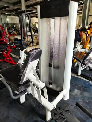 Máquina de gimnasia para el entrenamiento de cuádriceps y espinillas