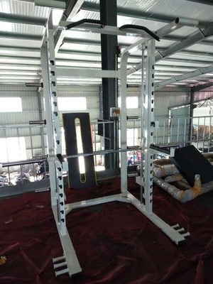 Rectangular tubo de acero Q235 Multifunción Fitness squat rack para el entrenamiento de fuerza