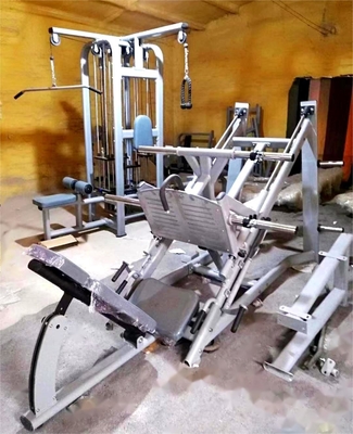 Lleva tu entrenamiento de fuerza al siguiente nivel con nuestra máquina de presión de piernas de 45 grados