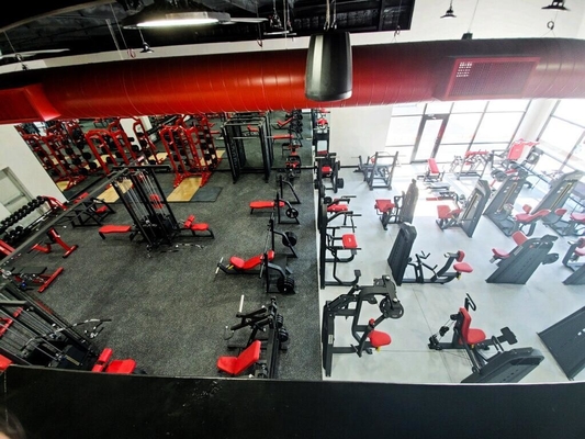 Equipo de gimnasio comercial en interiores Máquina en fila vertical con pilas de peso 1610*1200*1580