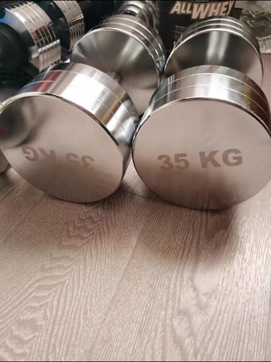 La mancuerna de Chrome es la adición perfecta a tu rutina de entrenamiento de fuerza de Befreema.