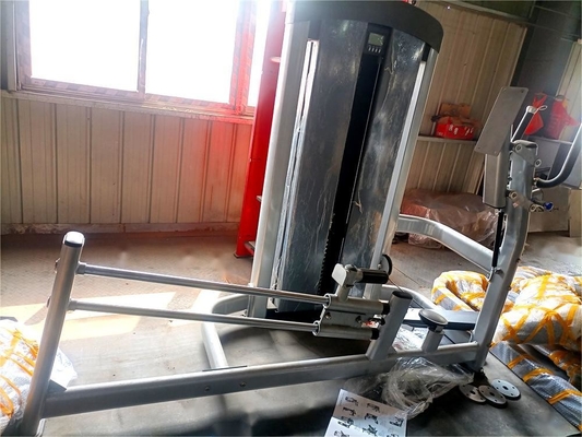 Equipo de gimnasio de prensa para ejercicios de piernas máquina de glúteos de pie en gimnasio comercial