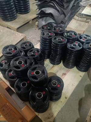 Equipo de gimnasio de acondicionamiento físico Entrenamiento con pesas gratis Placas de barra de pesas para unisexo en negro