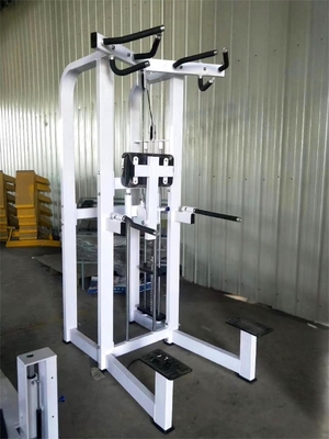 Máquina de entrenamiento funcional para torres de energía