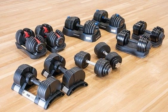 Obtenga brazos más fuertes con el conjunto de entrenamiento de pesas libres para hombres de mancuernas ajustables