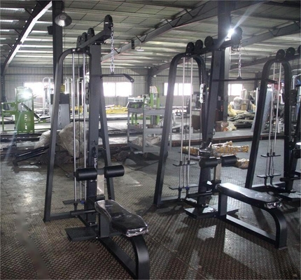 Equipo de gimnasio de entrenamiento de fuerza multifunción para el fortalecimiento de hombros y espalda