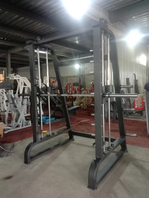 Cargador medio Equipo de acondicionamiento físico comercial Máquina Smith para entrenamiento de deportes fuertes