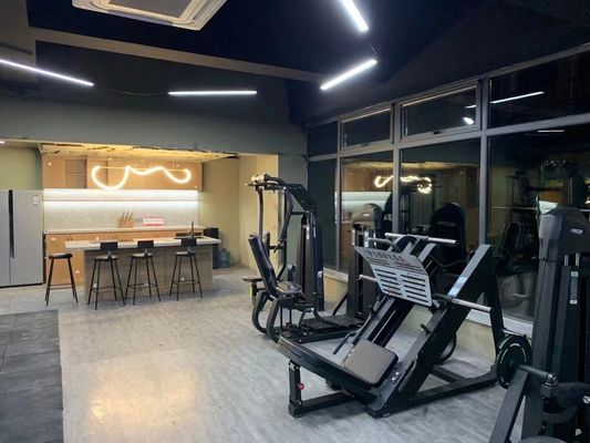 Otros equipos de gimnasio de capacidad Hack Squat Machine con color de marco seleccionable opcional