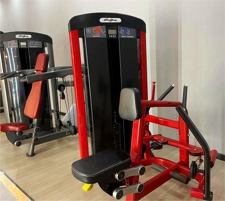 Ejercite eficientemente los músculos de las articulaciones del brazo y de la cadera con equipos de gimnasio con asiento ajustable