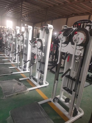Equipo de gimnasio multifunción para la extensión de la espalda con presión en el hombro y la elevación lateral de pie