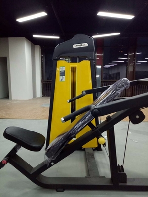 Equipo de gimnasio comercial Prensa de pecho inclinada con marco de acero y diseño personalizado