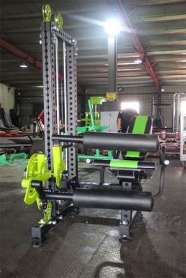 Funcional Fitness Extensión de piernas sentadas y máquina de rizado de piernas inclinadas con carga media